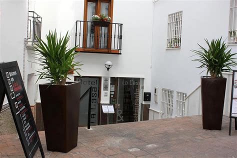 hotel la casa  family run hotel situated   traditional white