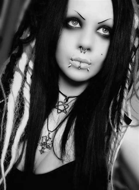 💀 Goth Punk Emo 💀 Goth Piercings Piercing