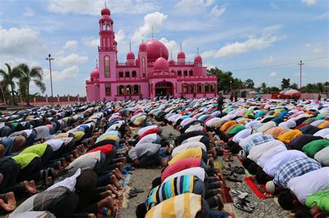 Photo Ramadan Begins Around The World Pbs Newshour