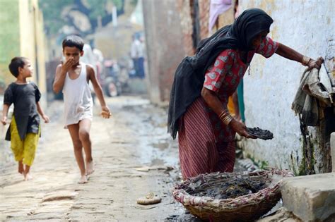Le Nettoyage Manuel Forcé Des Toilettes Persiste En Inde La Presse