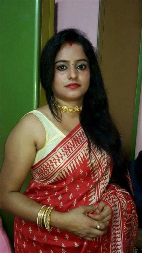 aunty saree top 20 very stunning pics of namitha in saree indian