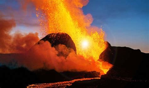 dji fpv precipita dentro  vulcano  eruzione alessio mattei