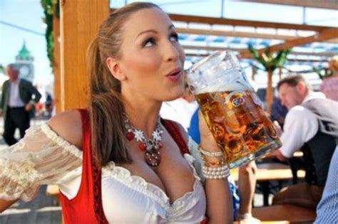 The 20 Sexiest Oktoberfest Photos Ever Taken 20 Photos Beer Girl