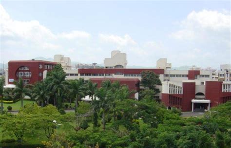 bharati vidyapeeths medical college pune india