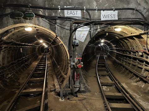 walking  mail rail tunnels explore  london
