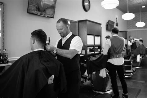 barber shaves tribecamens cuts  manhattan tribecas