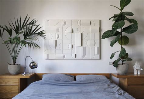 bedroom wall decor ideas    space