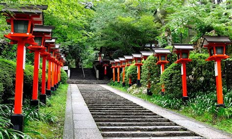 simply beautiful japanese scenes red lanterns on mount kurama