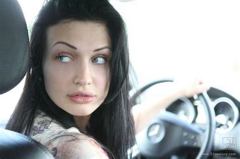 Aletta Ocean 591440 Uludağ Sözlük Galeri