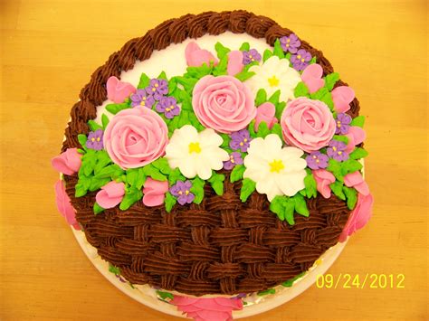 wilton   cake decorating cakes cupcakes ive  wilton cake decorating cake