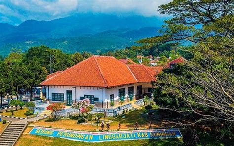 wisata edukasi gedung perundingan linggarjati  kuningan