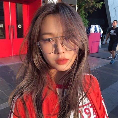 𝘶𝘭𝘻𝘻𝘢𝘯𝘨 𝘨𝘪𝘳𝘭 Ulzzang Girl Cute Girl With Glasses Korean Girl