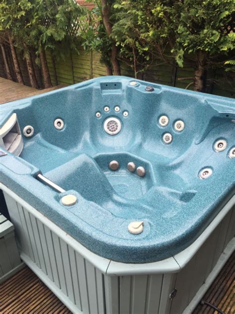 person american hot tub  balboa control system blue