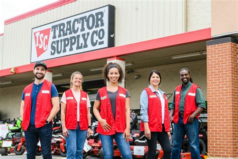 working  tractor supply company great place  work