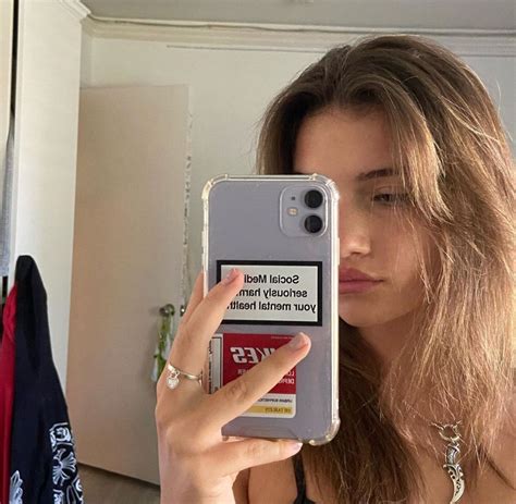 Alexis Jayde Burnett On Instagram “raided The Camera Roll” In 2020