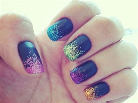 Top Nail Art Designs For Monsoon Ombre Manicure ｜ Hot