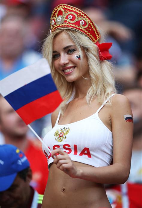 world cup 2018 russia s sexiest fan natalya nemchinova vows to strip naked for team if they