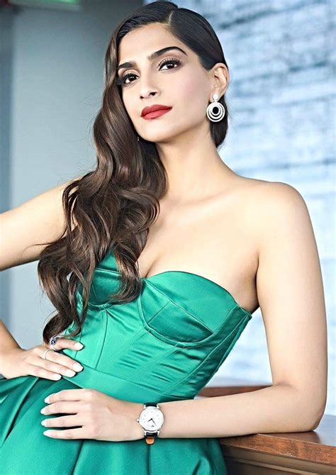 Sonam Kapoor Looks Hot Sexy In Green Dress Sonam Kapoor