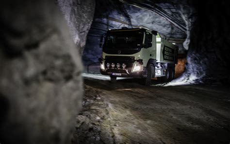 Videos Showcase Volvo Self Driving Truck In Sweden Mine