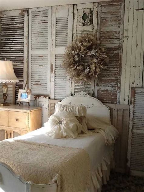 objets recyclés in 2019 shabby chic homes vintage shutters