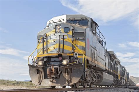 union pacific moves pay   motley fool