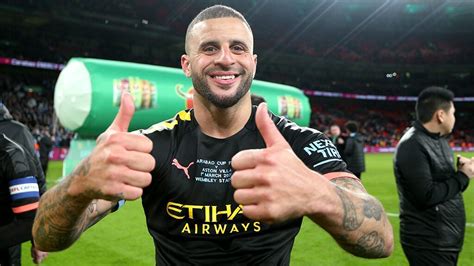british soccer star kyle walker apologizes after reported lockdown