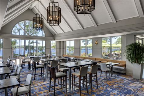 tides restaurant lounge  bluegreens bayside resort spa panama
