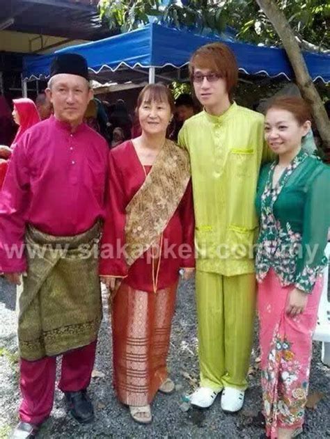 [gambar] pasangan cina pilih konsep perkahwinan melayu tradisional