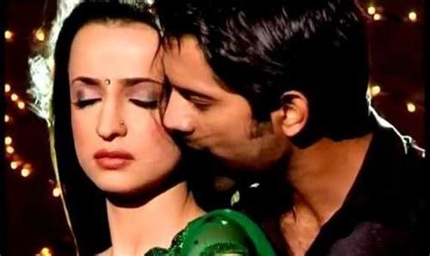 Pin By ♡ On Ipkknd ♡ Arnav And Khushi Romantic Couples Photography