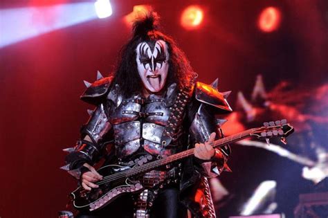 14 infuriating stories about the band kiss