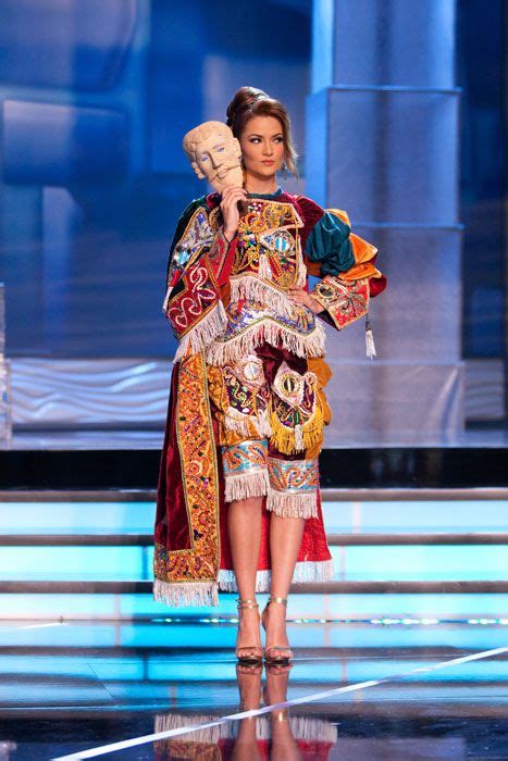 miss guatemala 2009 fantasia in 2019 miss universe national costume outfits mrs universe