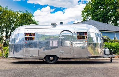 My Feedly For Sale A Period Correct 1950s Airstream Globetrotter
