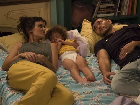 Smilf Review Showtime Series Is Too Messy For Its Own Good