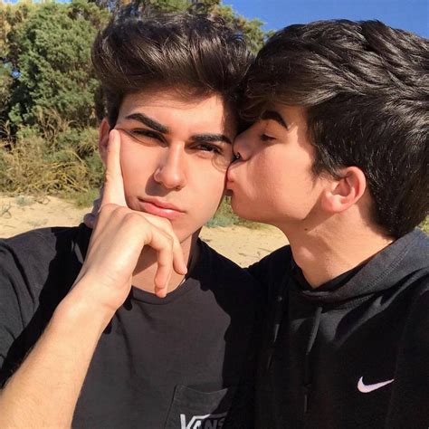 Lgbt Couples Cute Gay Couples Hommes Grunge Tumblr Gay Gay Romance