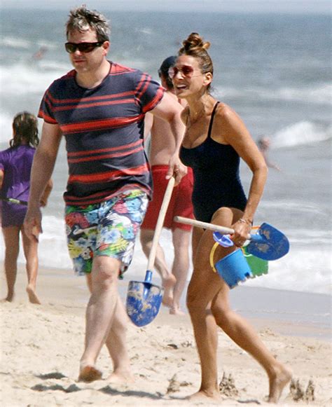 Sarah Jessica Parker Rocks Swimsuit At Beach With Matthew