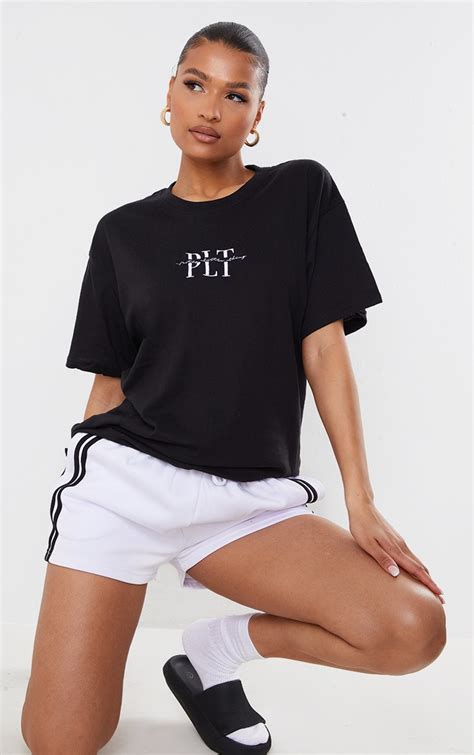 prettylittlething embroidered black t shirt prettylittlething