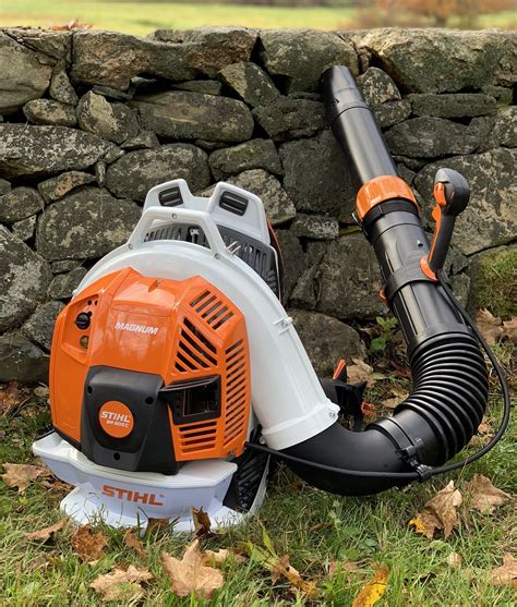 stihl br    magnum backpack blower sharpes lawn equipment