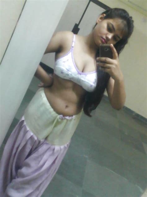 bangladeshi village girls salwar stripping pics [bangla xxx gallery]
