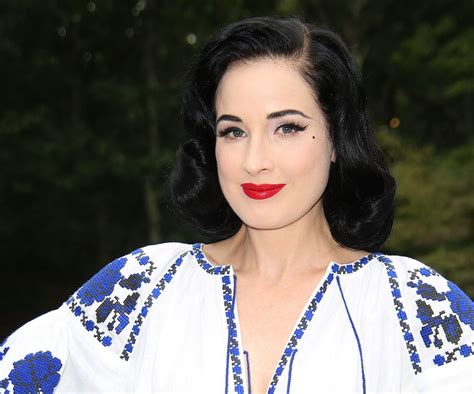 12 beauty tips from vintage queen dita von teese to celebrate her birthday hellogiggles