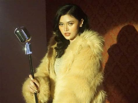 filipino singer lesha on how tiktok blew up her new song ‘sun moon