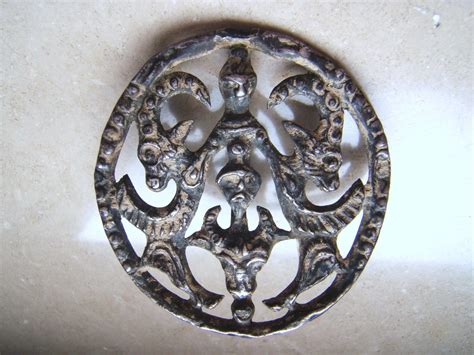 la signora degli animali pendente bactriano  argento coins