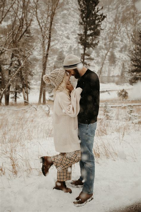 Stay Warm In These 10 Winter Engagement Outfit Ideas Junebug Weddings