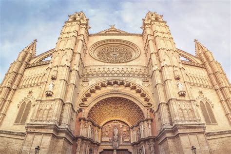 toda la informacion de la catedral de mallorca espana