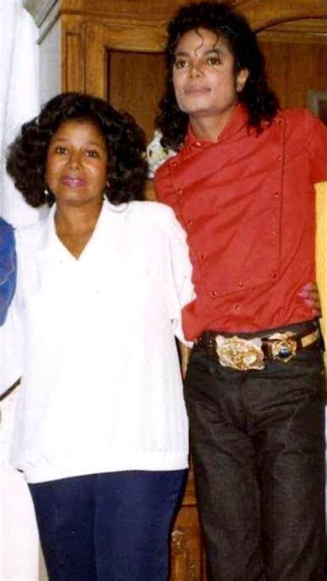 Michael Jackson Photo Michael And His Mother Katherine Michael