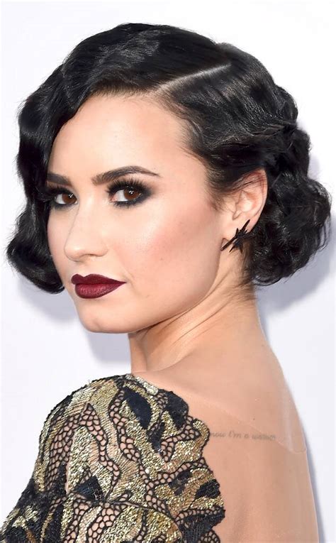 Demi Lovato S Old Hollywood Makeup Is The Perfect