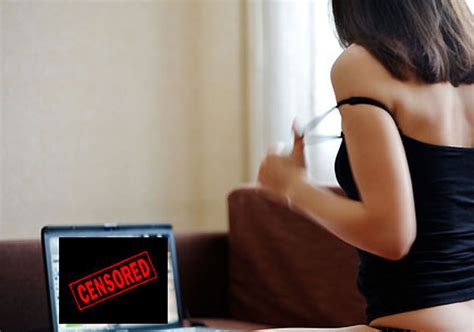 Cybersex Addiction Know How It Affects Women The Most View Pics