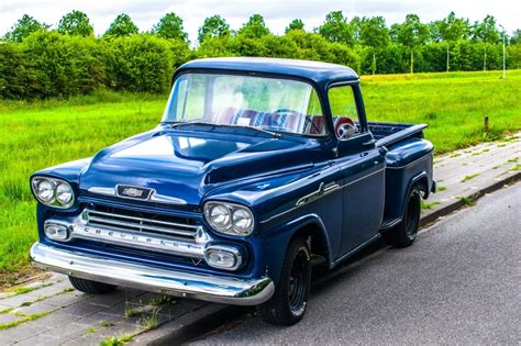 greatest classic pickup trucks  built  concept cars