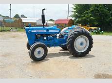Ford 2000 gas tractor