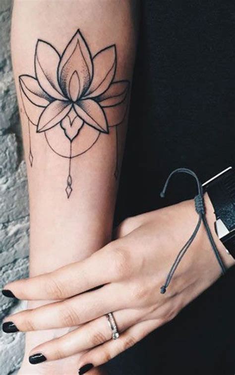 30 Unique Forearm Tattoo Ideas For Women – Mybodiart