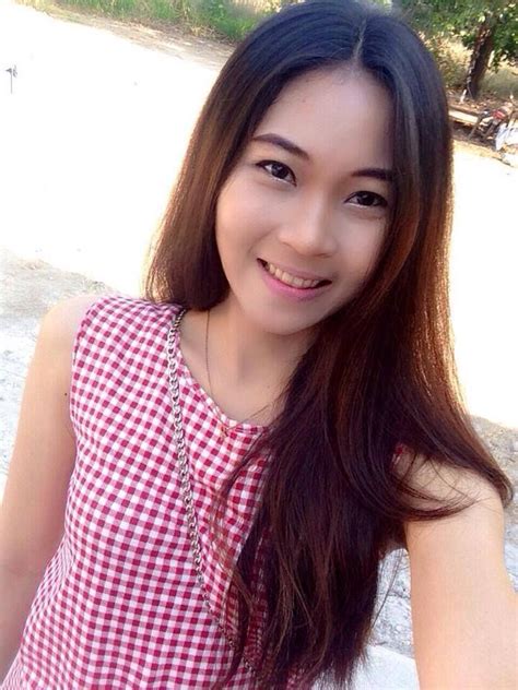 「selfie by cute and sexy thai girls」のおすすめ画像 299 件 pinterest